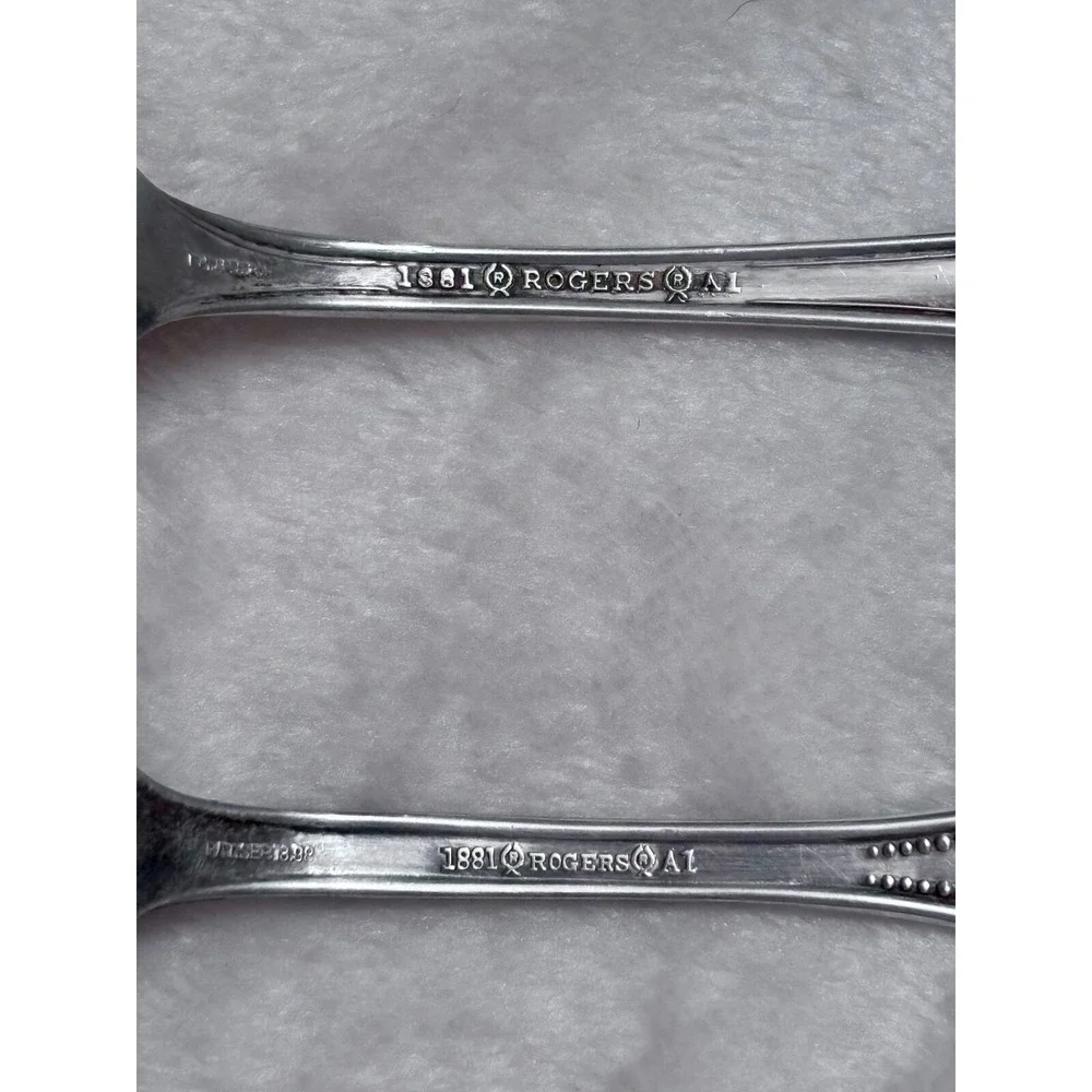 Vintage W Rogers ‎ Silver Quad Plated Sugar bowl 9 spoons one handle included